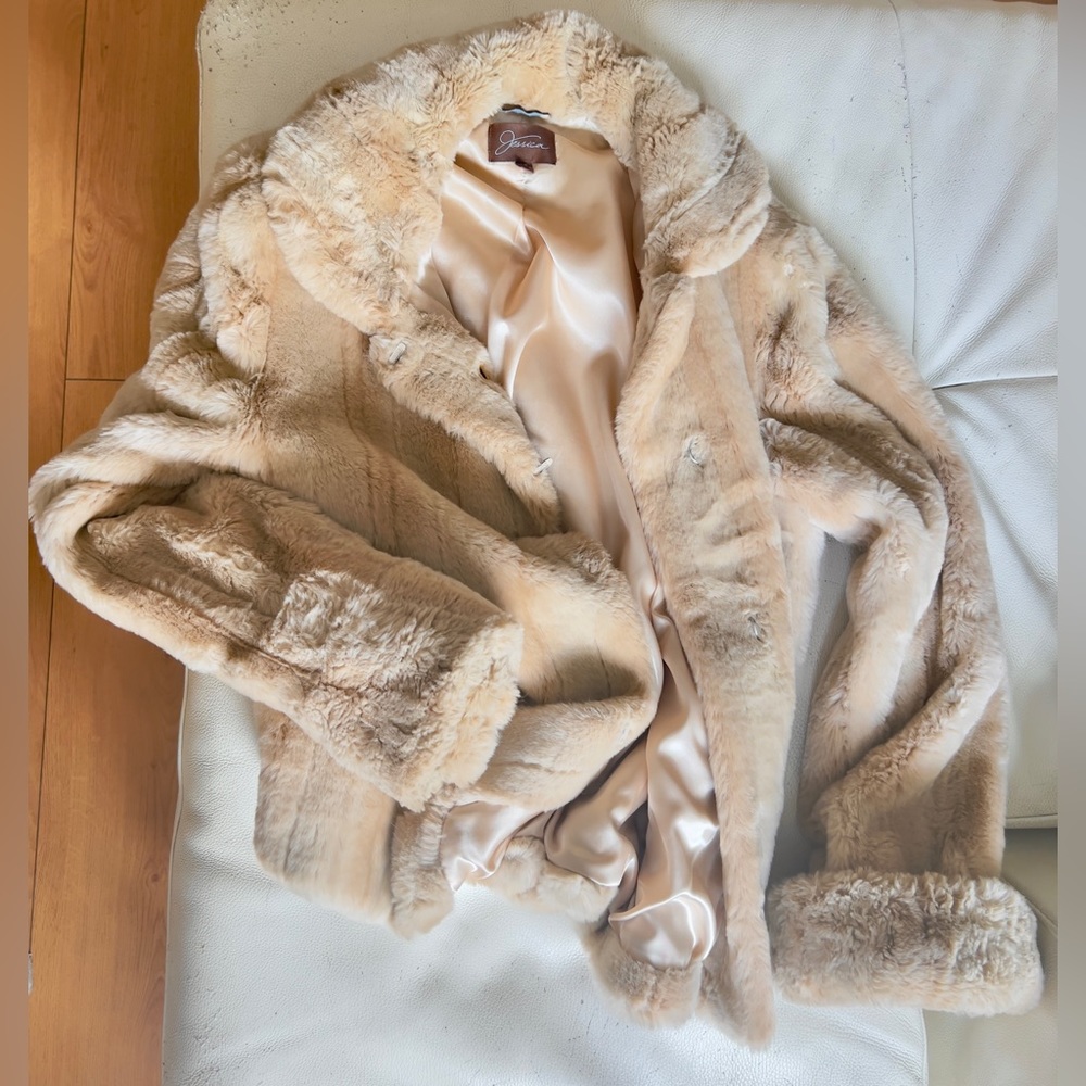 vintage lux brown fur coat with satin lining